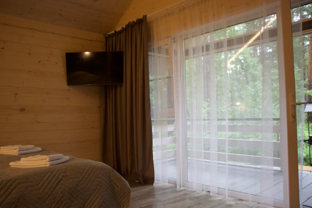 Двухместный летний дом, Однокомнатный Шале в лесу