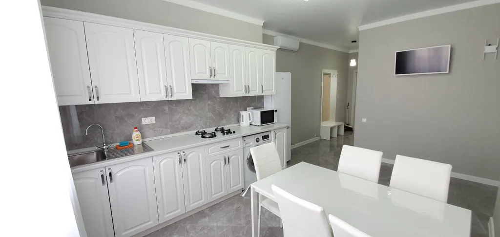 Светлые апартаменты в центре Витязево