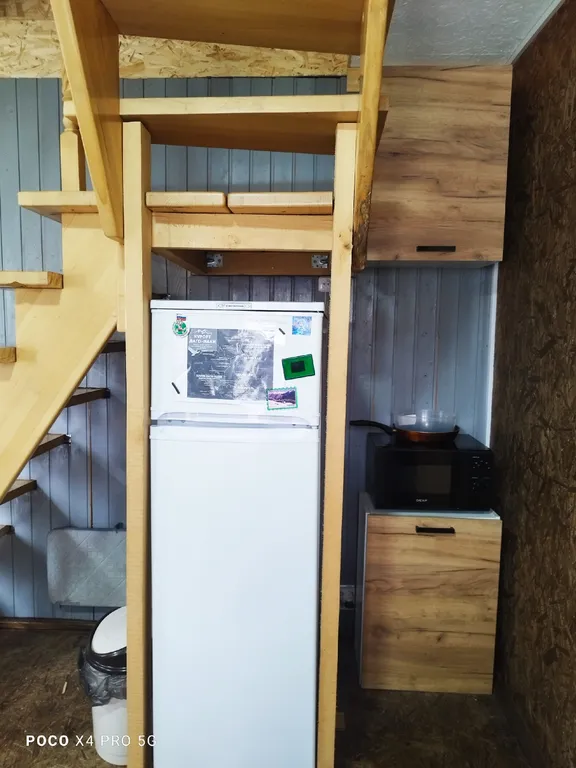 Романтик у реки