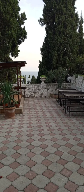 Двухкомнатный с балконом