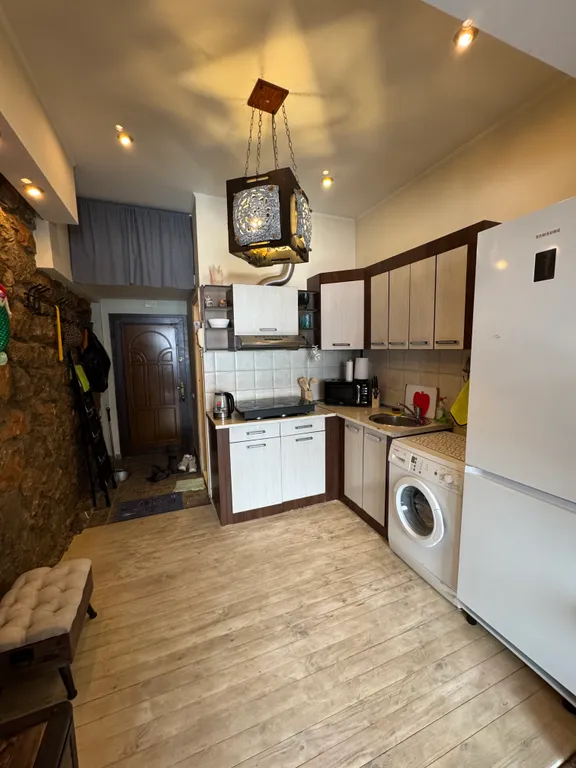 Комфортная пещера в самом живописном уголке