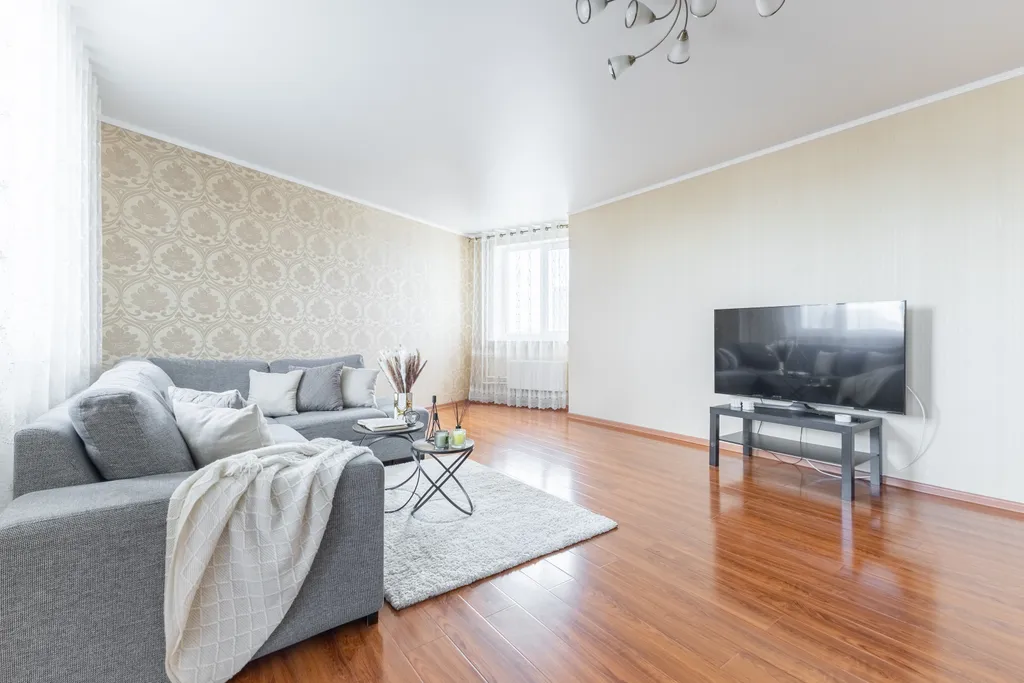 Квартира 4-комнатная Квартира — Казань