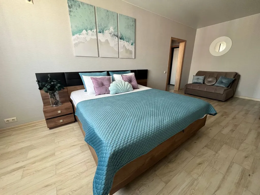 Просторная квартира на высоком этаже — аренда посуточно в Сириус