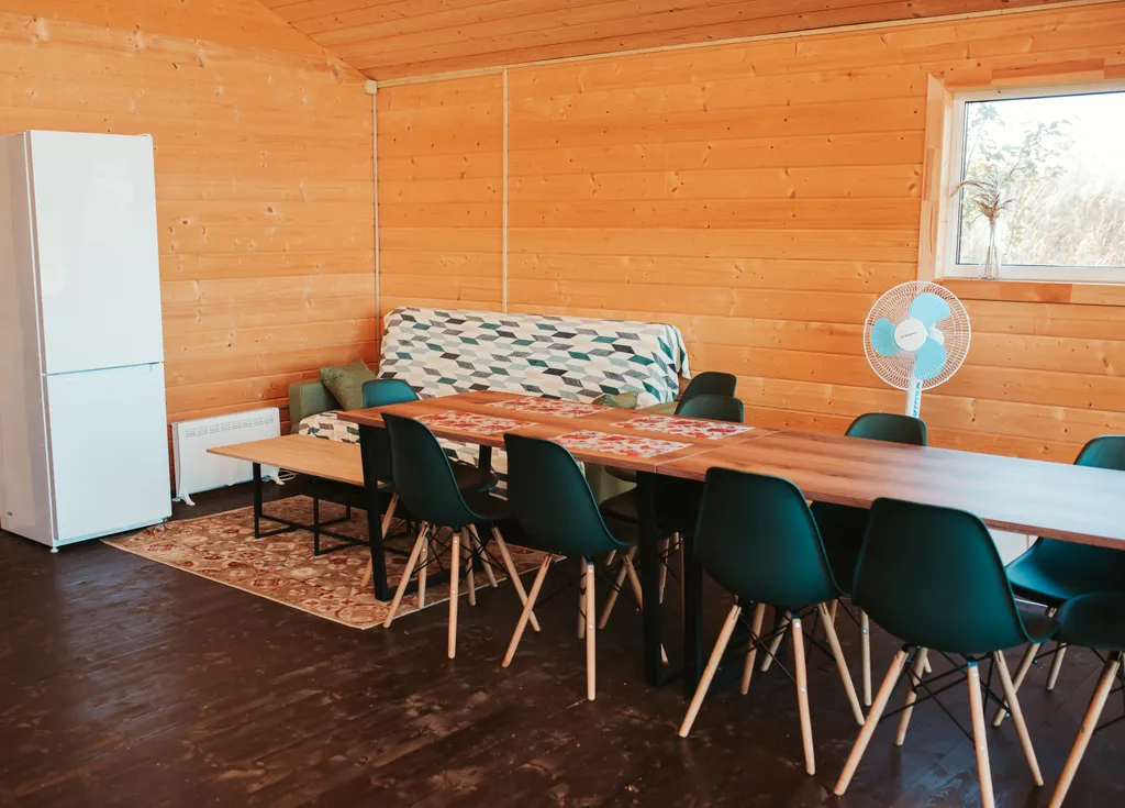 Дом на берегу озера Селигер