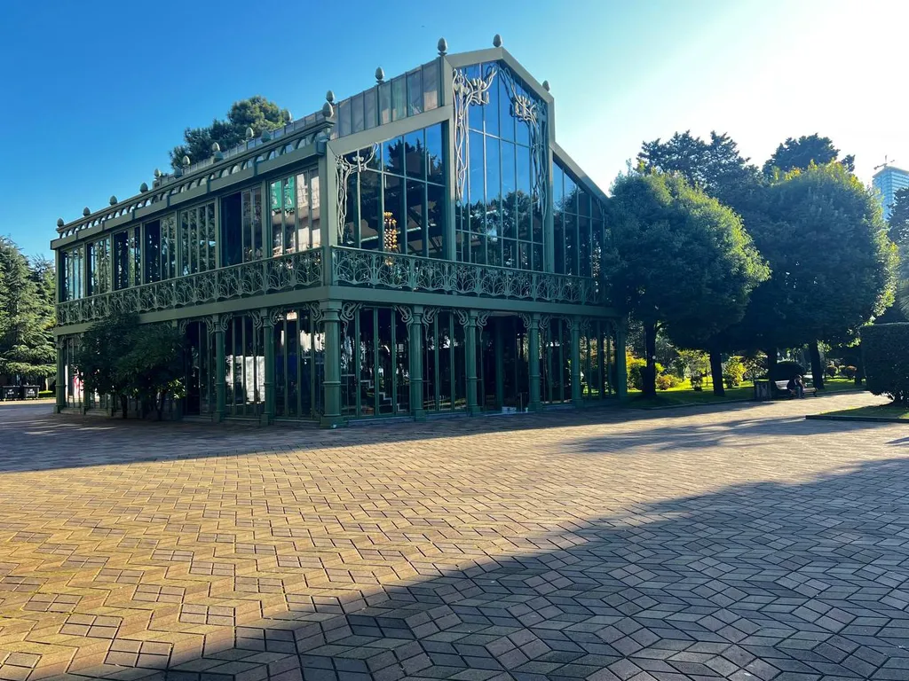 Трехкомнатная квартира на берегу моря, Porta Batumi Tower