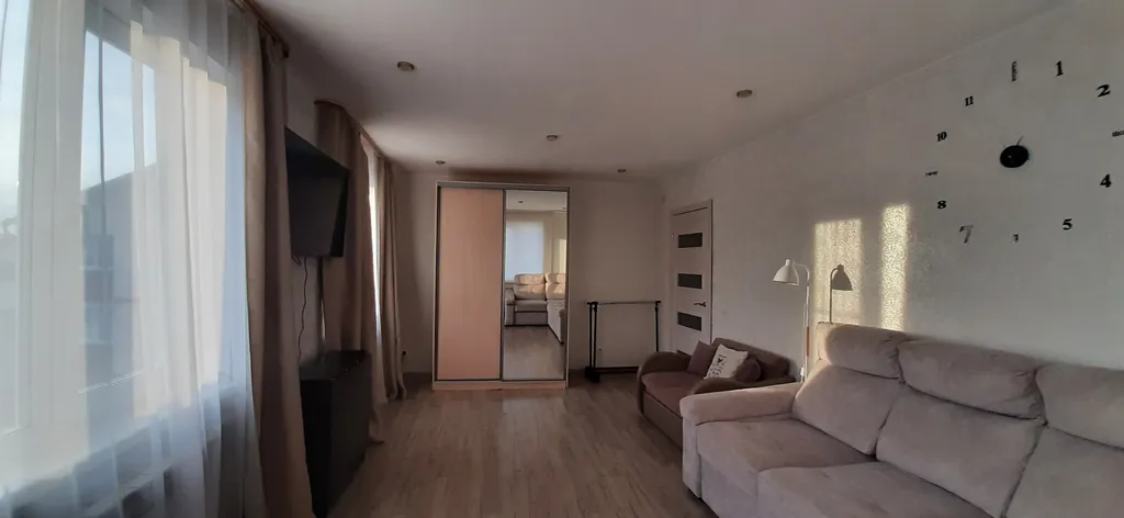 Уютная и светлая квартира рядом с кинотеатром и сосновым парком