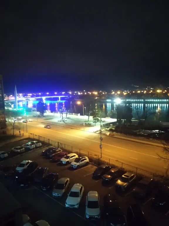 Квартира на набережной с видом на реку