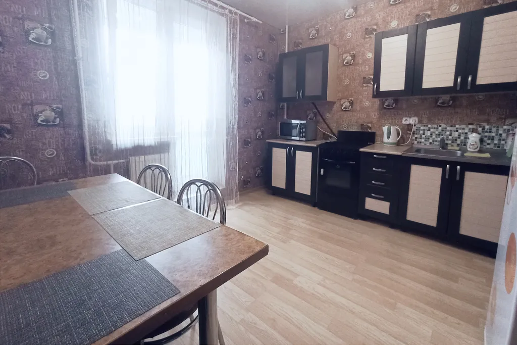 Чистая, уютная двухкомнатная квартира