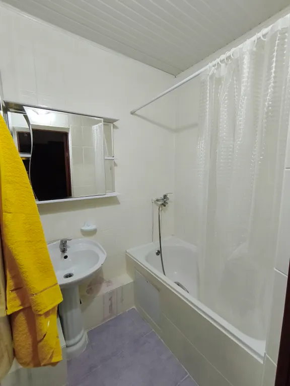 Просторная квартира с отдельным входом, две двуспальные кровати