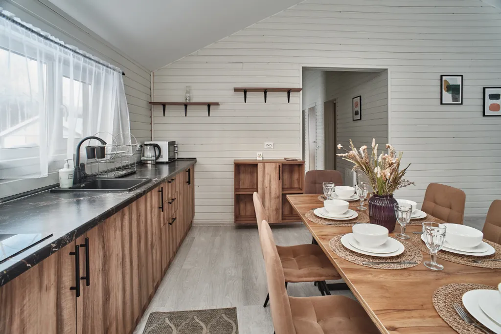 Мгновенный - дом с фотоаппаратом Polaroid