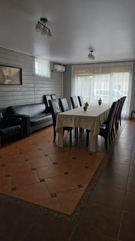 Дом с баней и парковкой