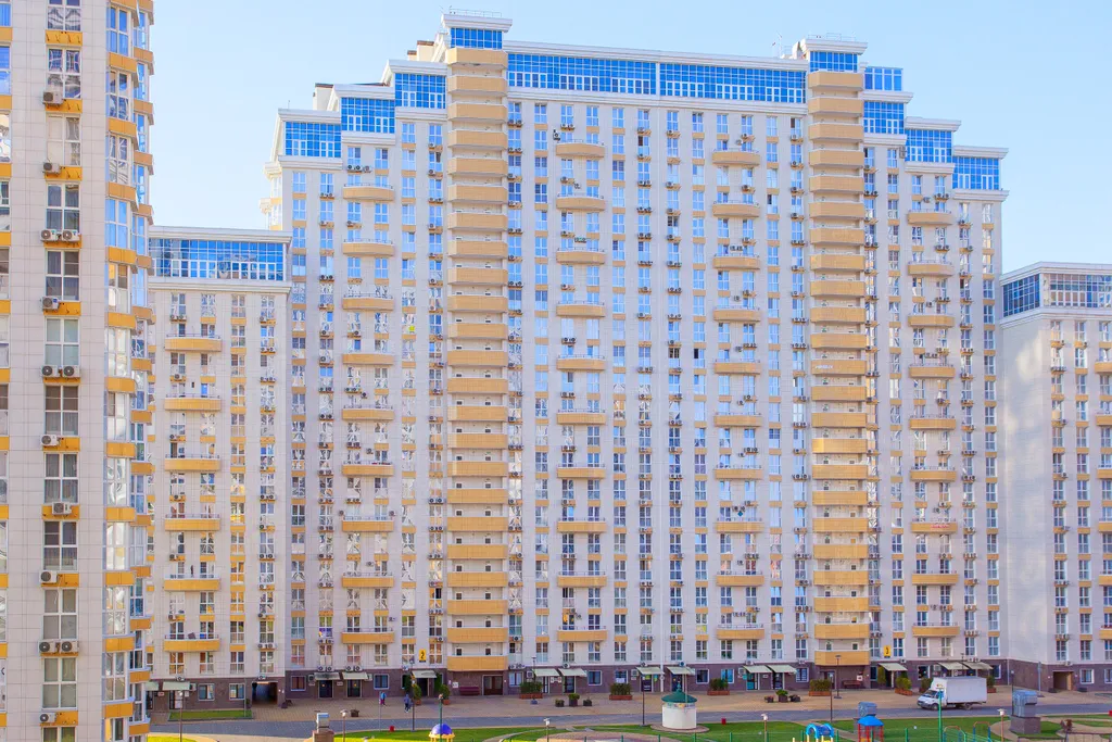 Просторная 2 комнатная квартира в центре