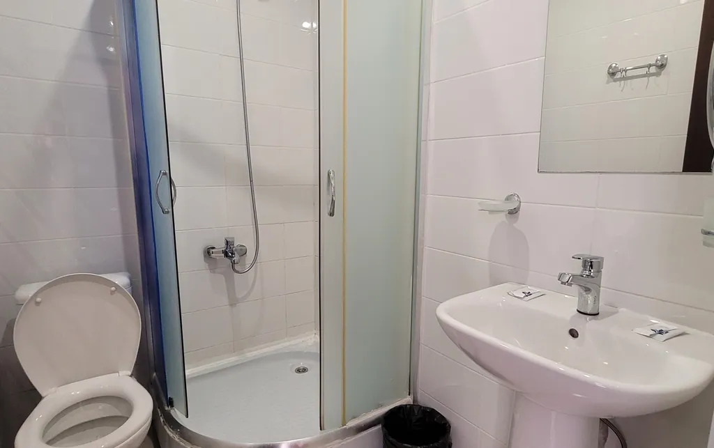 Квартира Квартира Комфорт 2-х местный (с 2-мя разд кроватями) — Адлер