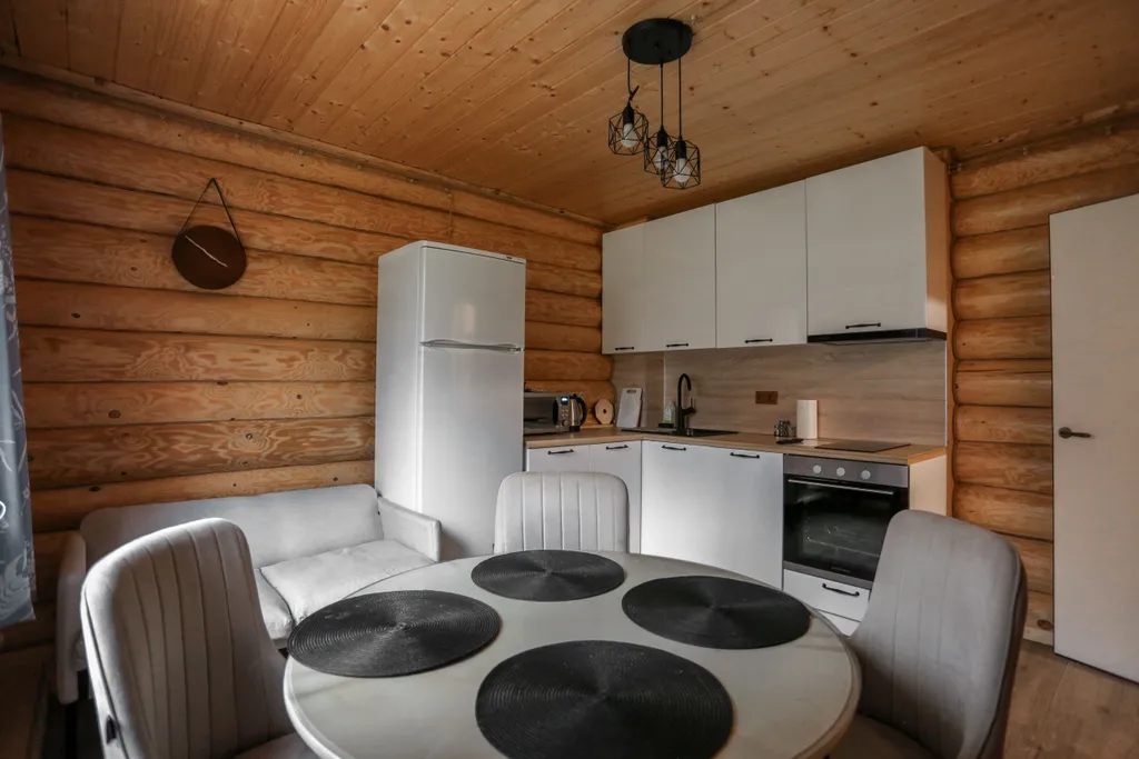 Двухэтажный деревянный коттедж в Усадьбе скульптора Эрьзи