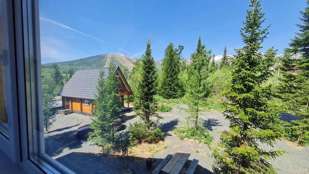 Коттедж Уютный дом с видом на горы — Шерегеш