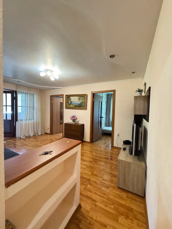 Квартира 3-комнатная Квартира — Адлер