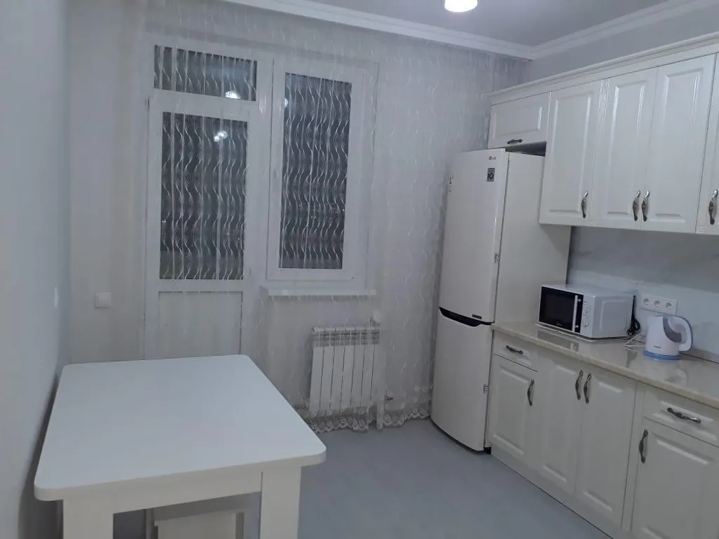 Сауран Тауерс