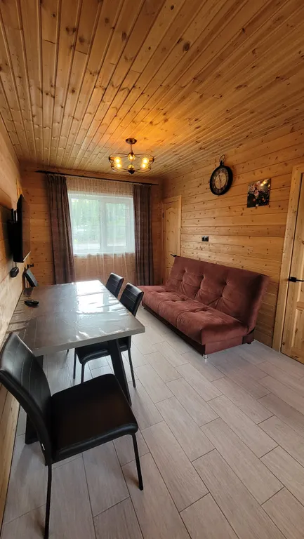 Коттедж Апартаменты 2-х комнатные. Половина дома с отдельным входом — аренда посуточно в Шерегеш