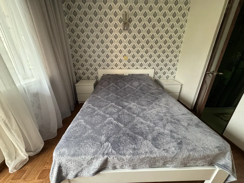 Квартира Комната — аренда посуточно в Лоо