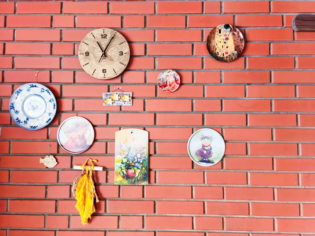 Уютный загородный дом с баней и прудом недалеко от моря