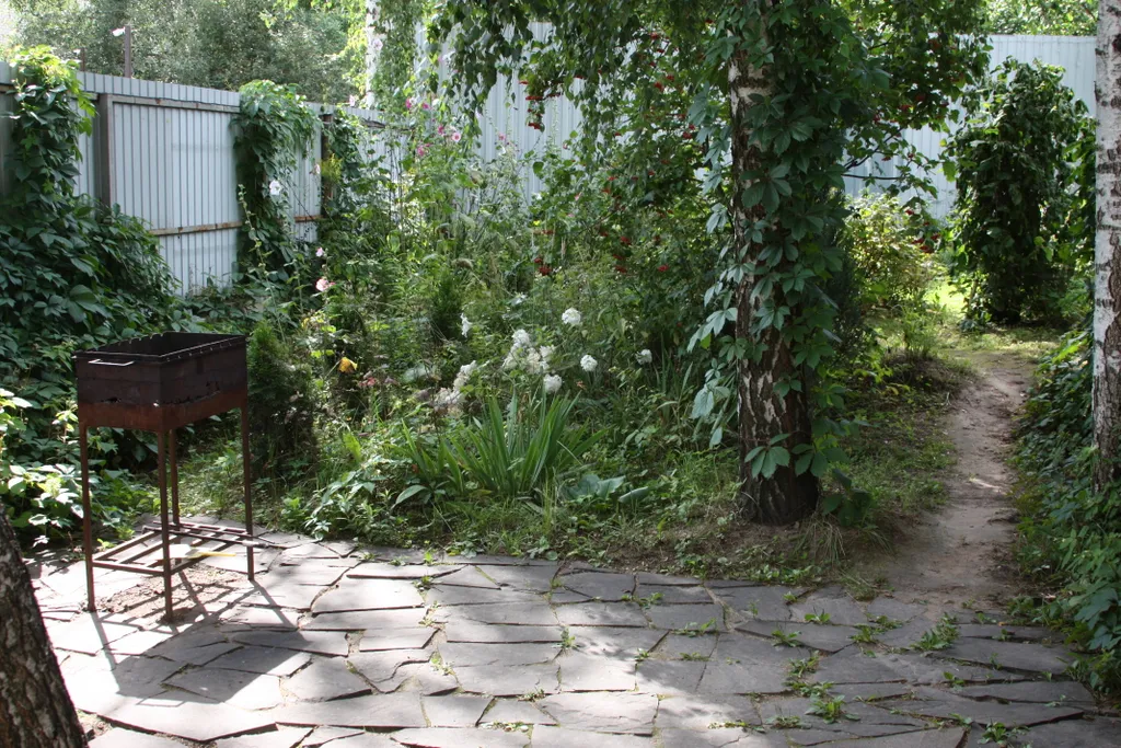 Дом с русской баней внутри.