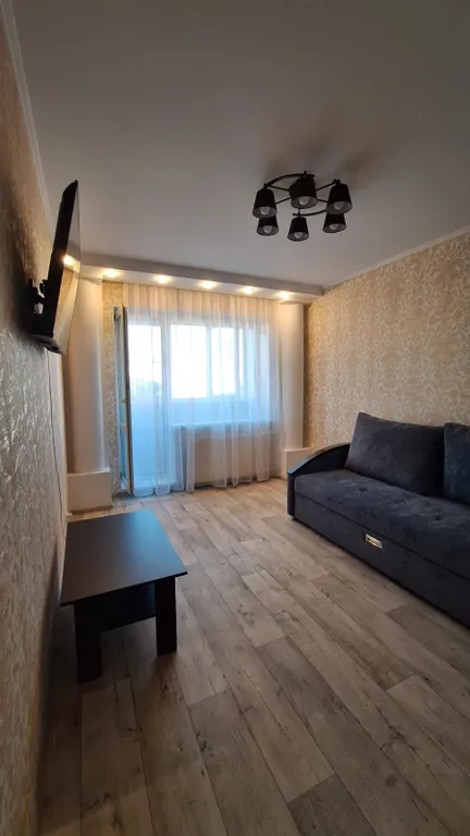 Уютная, чистая квартира в развитом районе — аренда посуточно в Курган