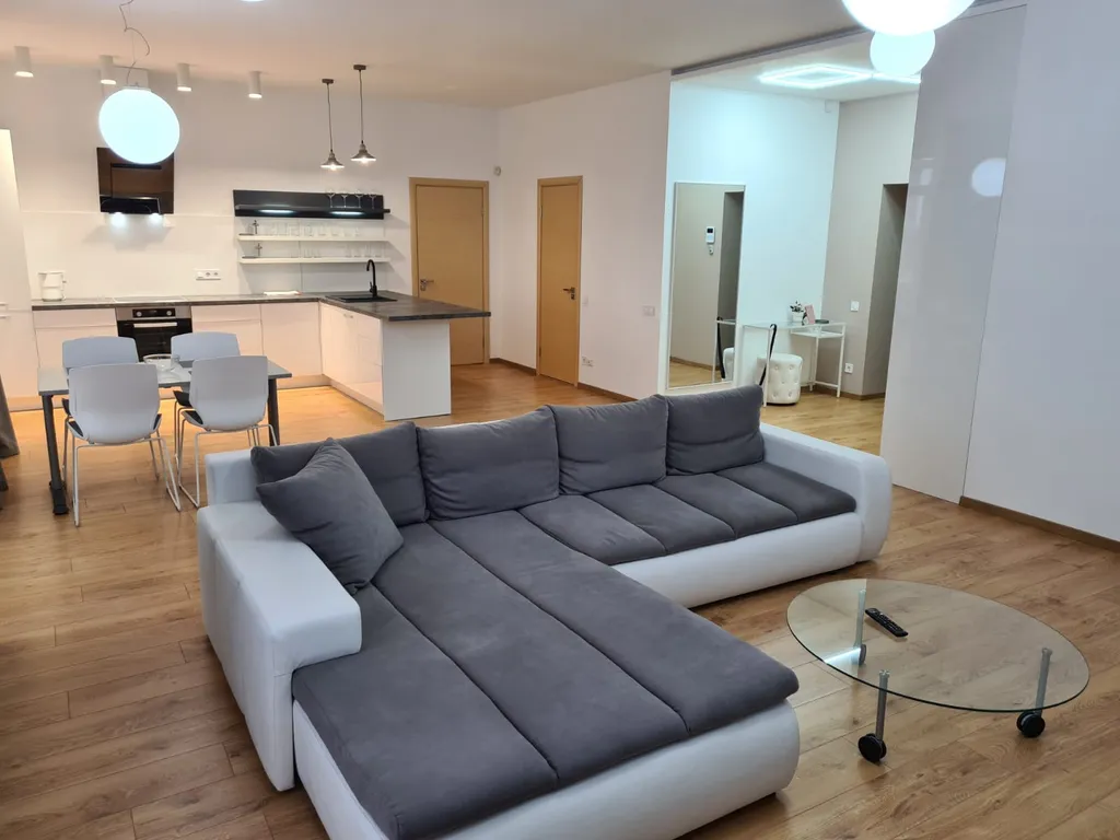 Люкс в новом доме с паркингом