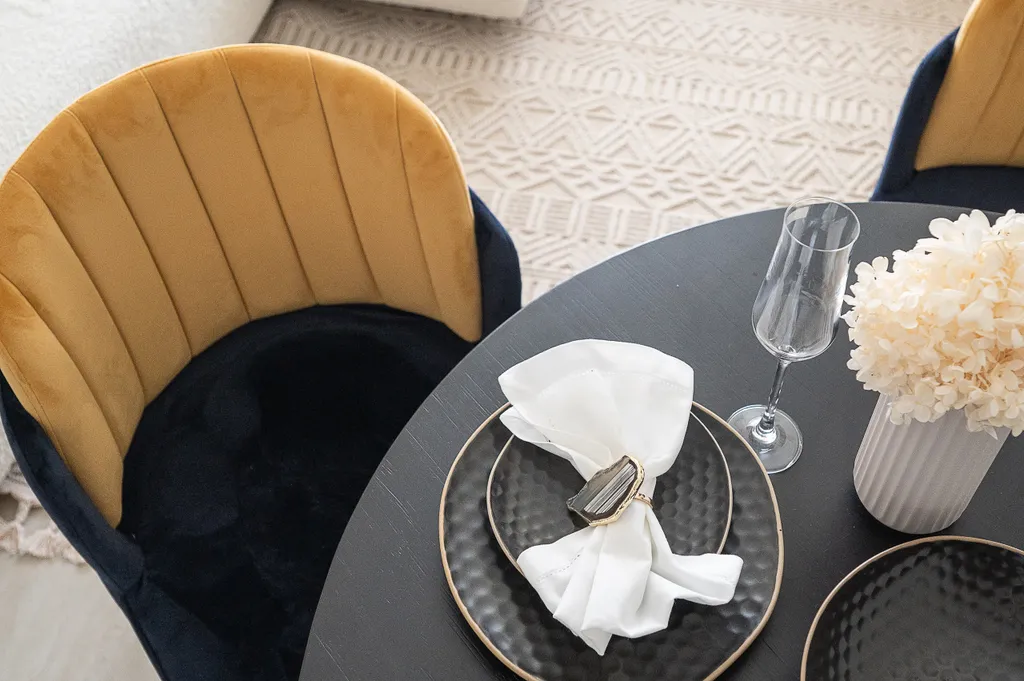 Двухкомнатный Lux с одной спальней