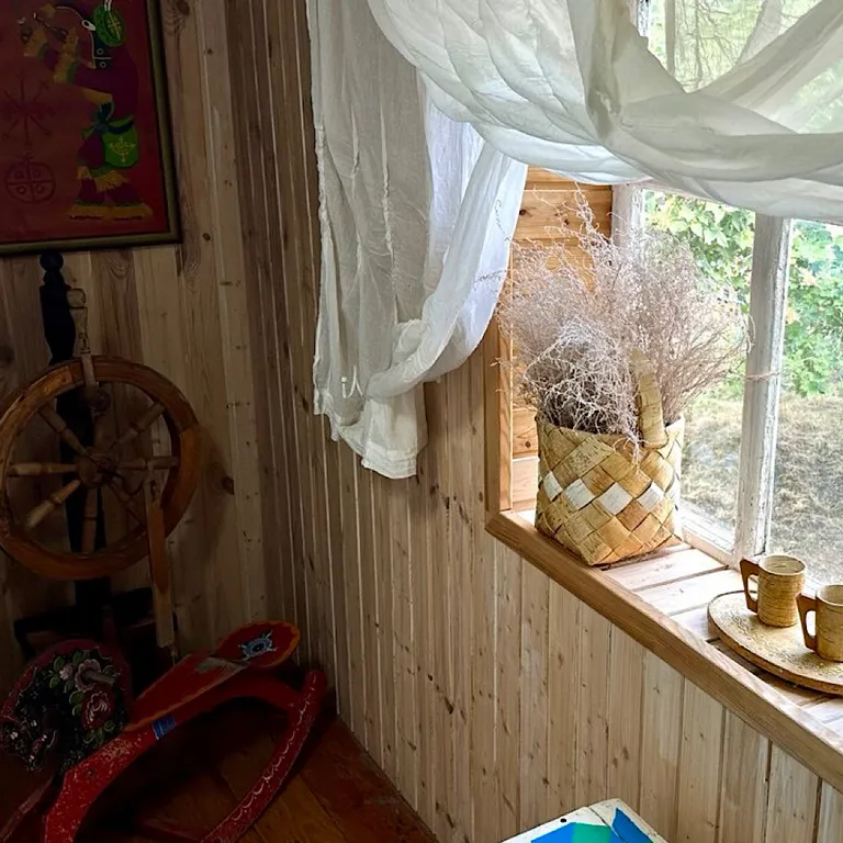 Домик в лотосах (Основной дом)