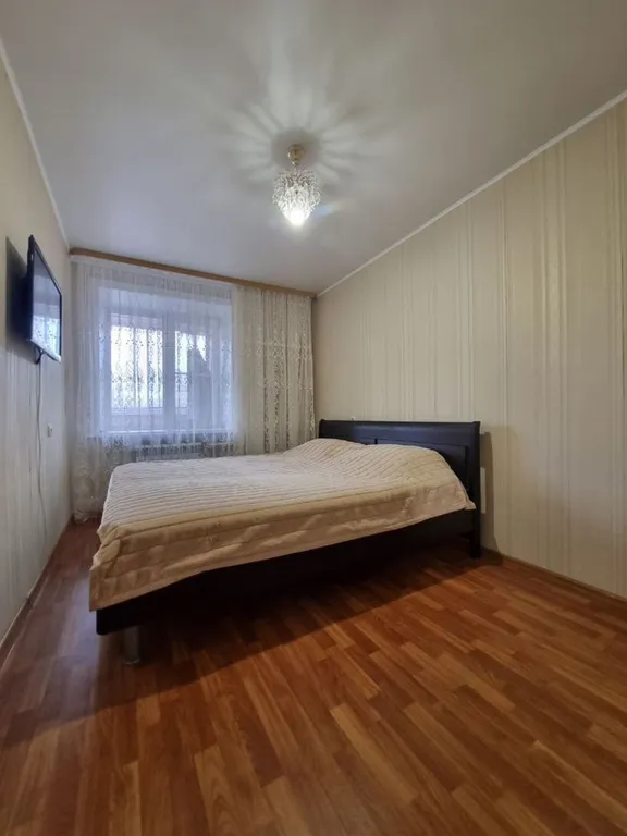 Сoлнeчнaя, пpоcторная 2-комнатная квaртиpа рядом с ДBГУПC