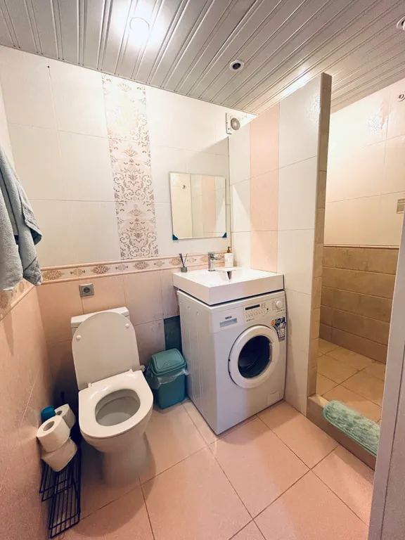 Дом Истра с баней и летним бассейном