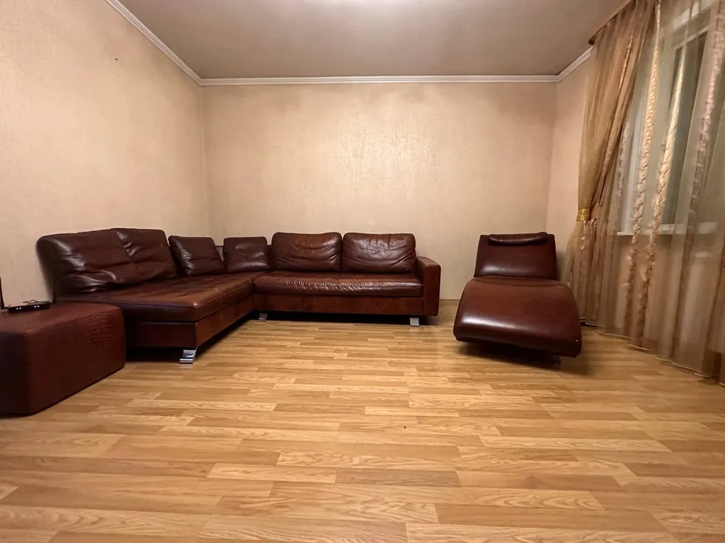 Трехкомнатная на Ленина 331