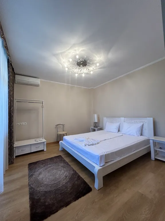 Вилла с панорамной баней и бассейном