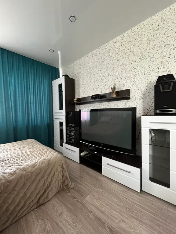 Уютная квартира с видом на набережную газовиков