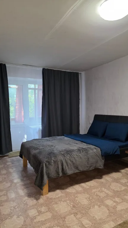 Рядом госпиталь. Хороший вариант и для командированных