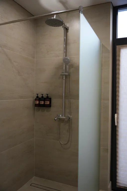 Шале меот корал