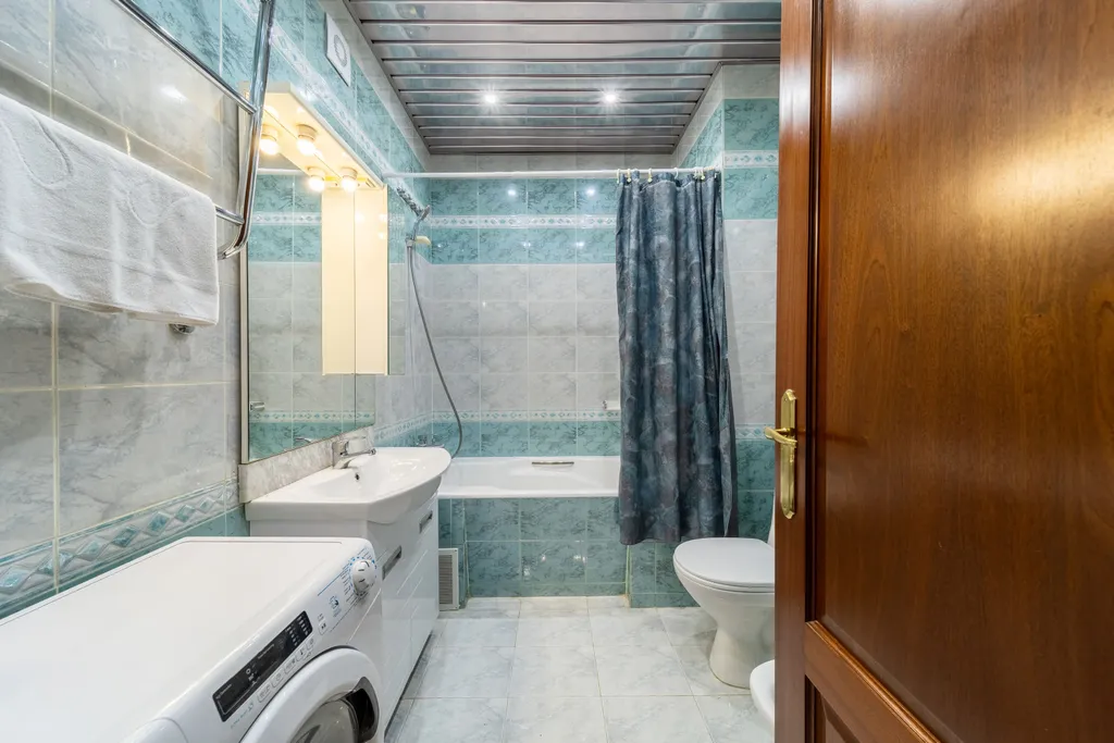 Квартира 3-комнатная квартира с видом на ночную Москву — Москва