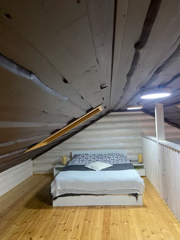 Сказочный дом в лесу