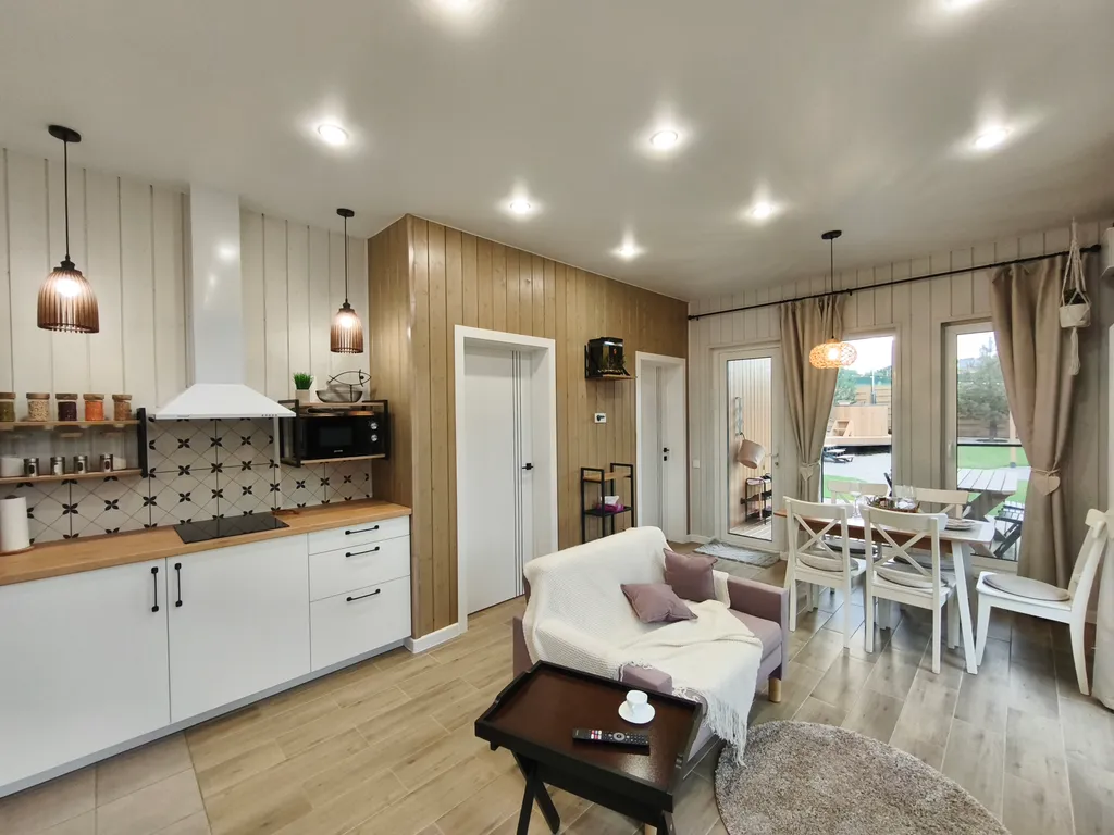 Skandi рыбка загородный дом у пруда в Подмосковье