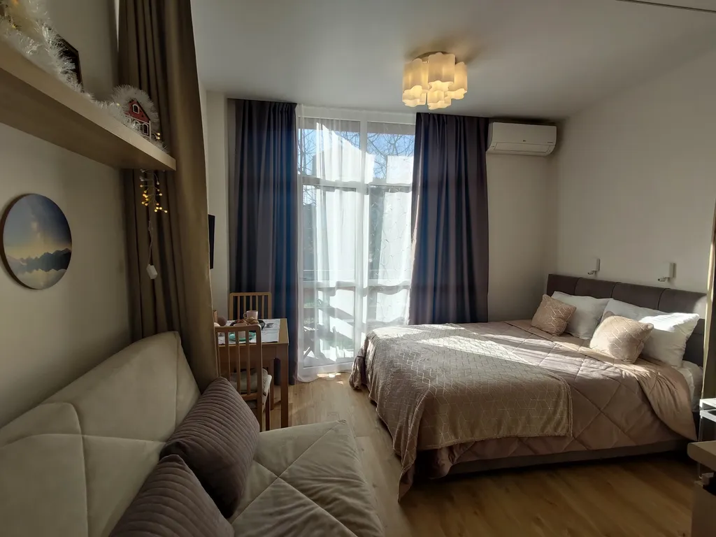 Квартира Удобная и уютная студия с балконом и видом на сад и горы — аренда посуточно в Красная Поляна