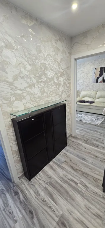 Квартира Новая и светлая двухкомнатная квартира — Хабаровск