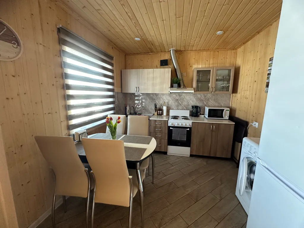 Дом с баней и банным чаном