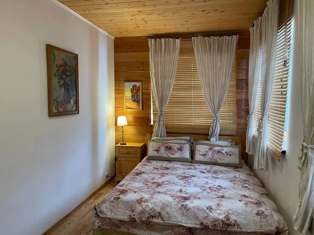 Уютный загородный дом с баней и бассейном