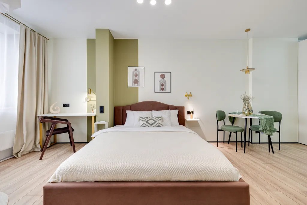 Студия на бульваре