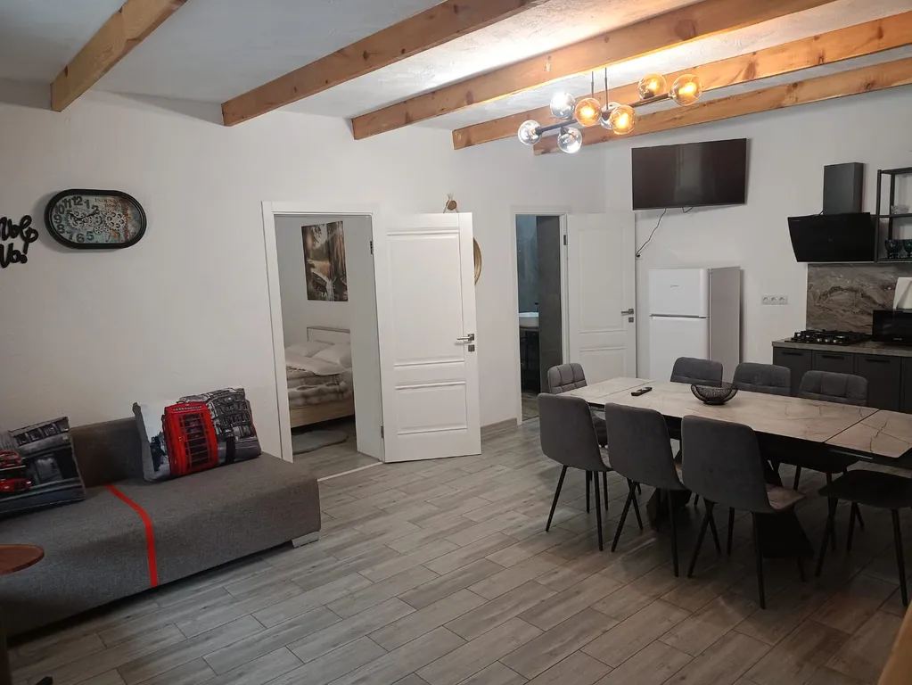 Уютный дом в лесу 1