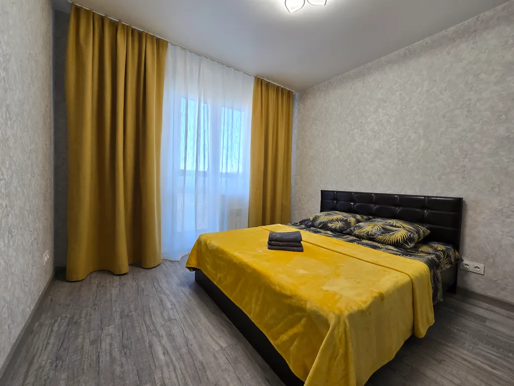 Новая полноценная квартира с балконом на Бульваре