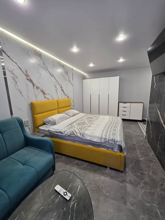 Новая квартира в центре с водой — аренда посуточно в Донецк