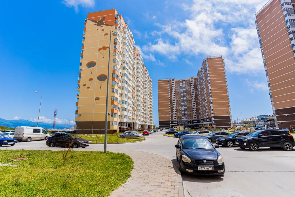 Просторная светлая квартира от LetoApart