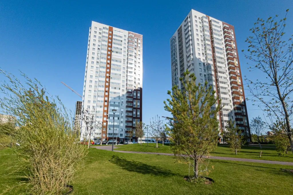 Студия Брутальный лев с панорамным видом на набережную реки