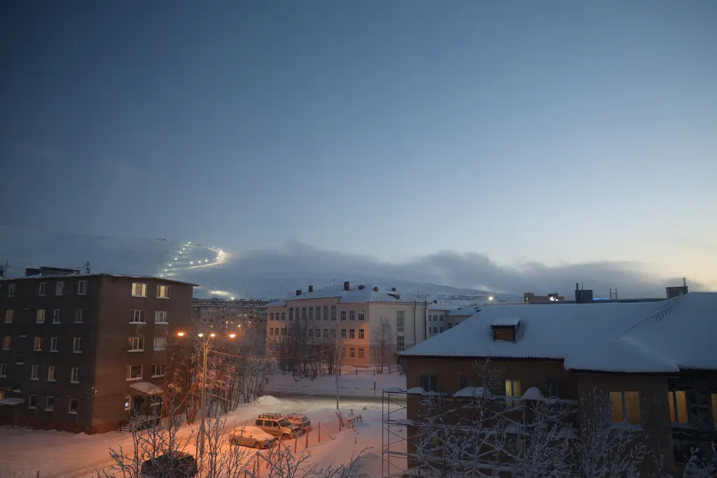 Квартира Квартира в центре с видом на озеро — Кировск